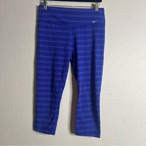 Nike Capri Leggings Yoga Pants Dri-Fit Women's M Training Striped Blue